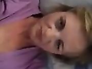 Sesso orale e sperma nella sua bocca e sul suo bel viso