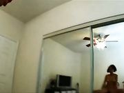 Una ragazza nera fa sesso con un amico bianco